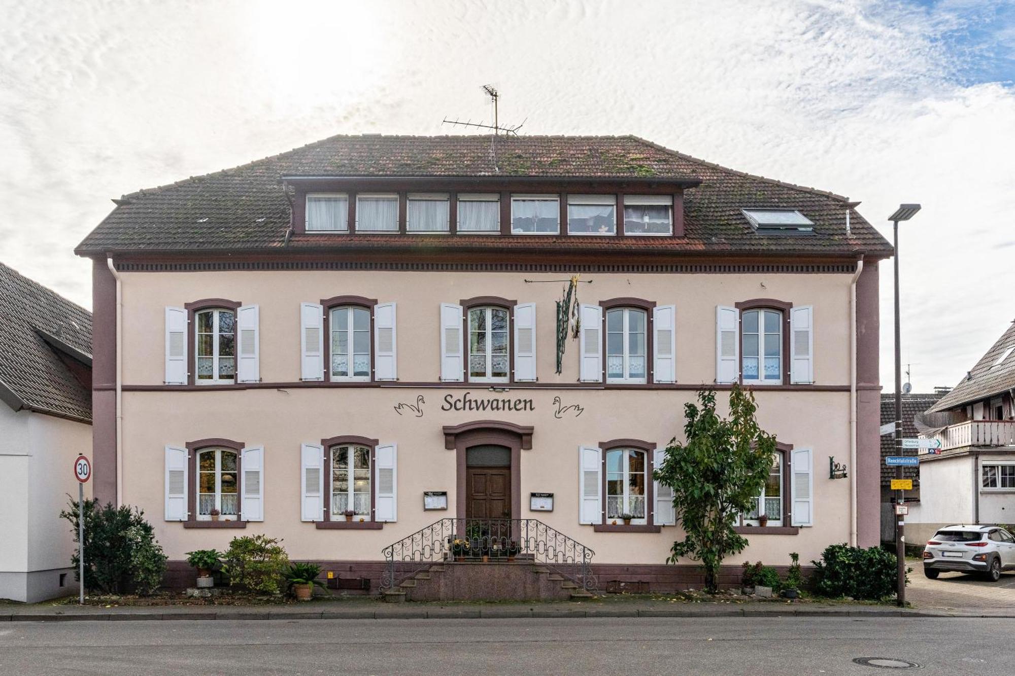 Gasthaus Zum Schwanen Oberkirch  Esterno foto